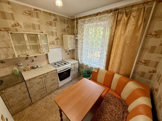 Трехкомнатная квартира в Соляных,ост.Школьная.2/9 Миколаїв