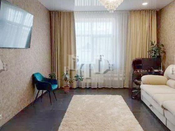 Продам 3-кімнатну квартиру в ЖК Петропавлівський UI Петропавловская Борщаговка