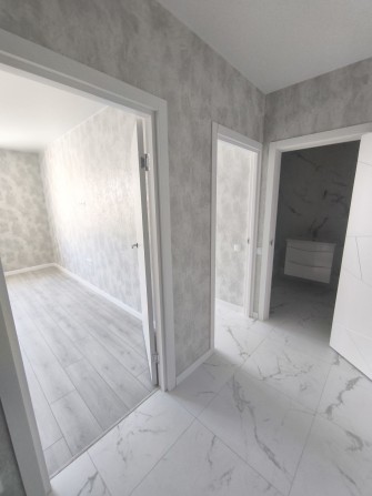 Цена с оформлением! 37 КВ.м. Новый ремонт. Без комисси. - фото 1