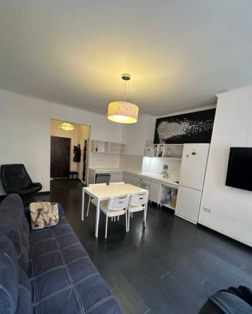 Продам уютную 2кв Приморский район - фото 1