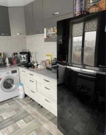 Продам 3 к.из.кв Салтовка возле метро - фото 1