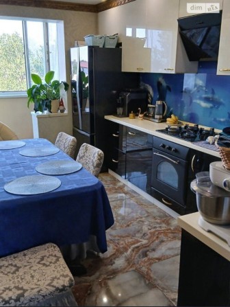 Продам 3хкомн с ремонтом - фото 1