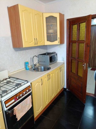 Продам 1 к. кв. с капремонтом, с мебелью и техникой (Одесская) - фото 1