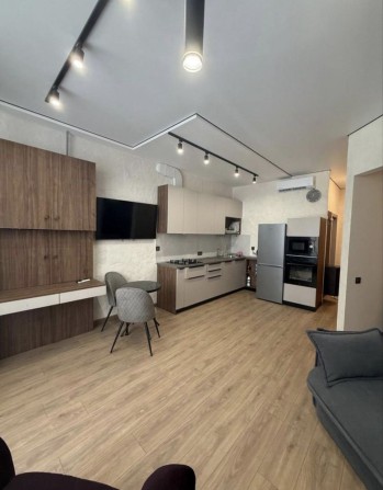 1-комнатная квартира! ЖК « Авиньон» 49 м2 - фото 1