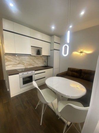 Шикарная квартира с новым ремонтом в ЖК Восход! Ак.Глшуко, 22 - фото 1