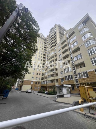 Велика 1 кімнатна квартира в зданому будинку в ЖБК Сонячний - фото 1