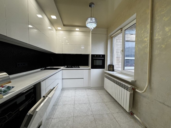 3 комнаты+ кухня -гостиная . Спецпроект -86 метров . Рынок Южный - фото 1