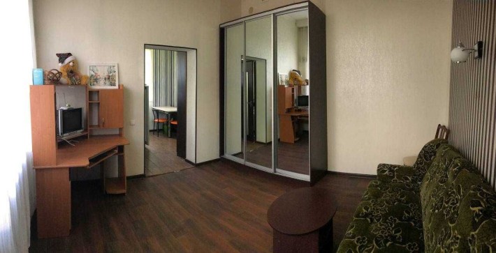 Продам 1 к. кв. з капремонтом біля м. Метробудівників - фото 1