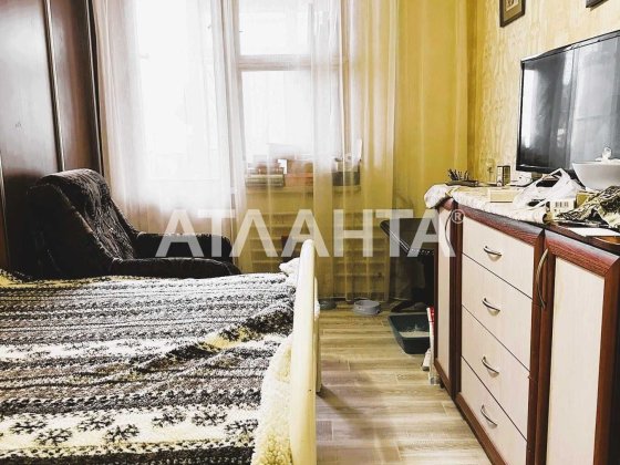 4кімнатна квартира. Багато площі - мало грошей. Чудовий район Одеси. Одесса