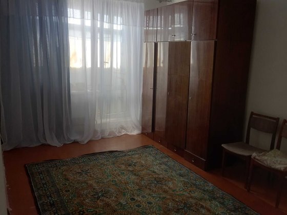 Продам 2 ком.кв.метро Барабашова,пр.Юбилейный 42. Харьков