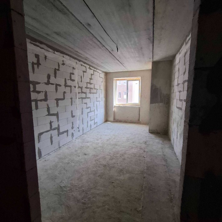 Продам 1 но комн квартиру в кирпичом доме  на Сахарова - фото 1