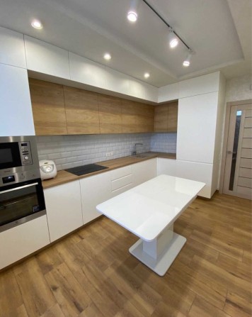 Продам 2х квартиру в ЖК Дом на Зерновой - фото 1