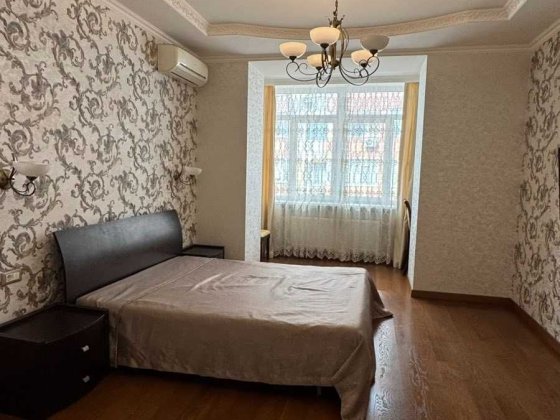 Шикарний триповерховий пентхаус у престижному районі Одеси! Одеса