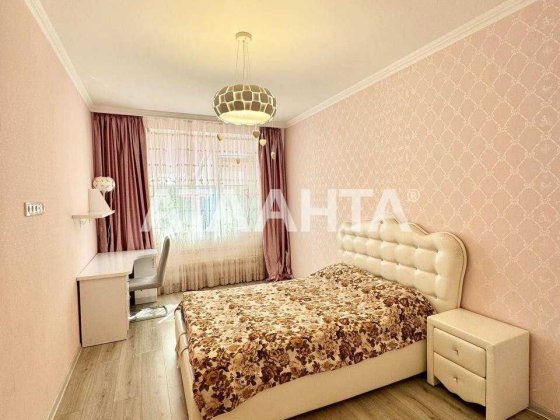 3 комнатная укомплектованная квартира в новострое на Таирово.Программы Одеса