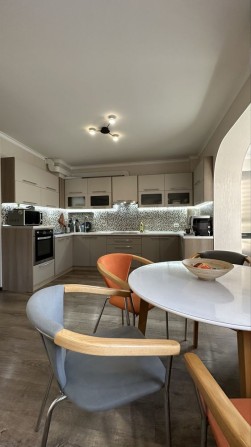 Світла затишна 2к квартира з ремонтом.67м2.86000$. - фото 1