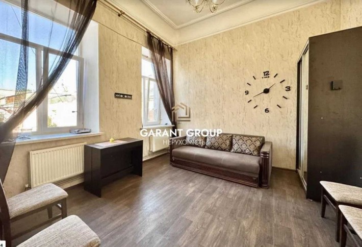 Трикімнатна квартира  у цегляному будинку\центр міста - фото 1