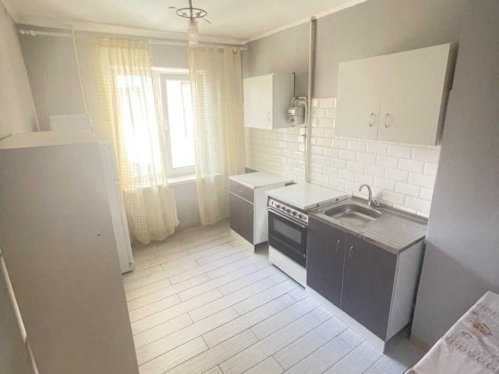 Продам 3 комнатную  кв. на ул. Высоцкого/73 Школа