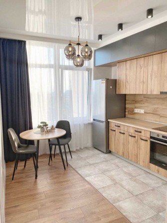 Генуэзская / Аркадия. 26 жемчужина. Евродвушка с мебелью и техникой - фото 1