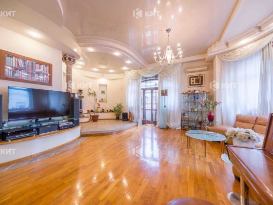 5к.245м2 Центр Автономне опалення (ул. Алчевских) 125967 Харків