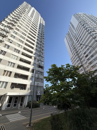 1 комн Альтаир 1 . Ремонт на  70% . Вид на море . Лоджия . - фото 1