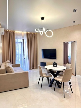 Продам квартиру згарним видом на море (215-207) - фото 1