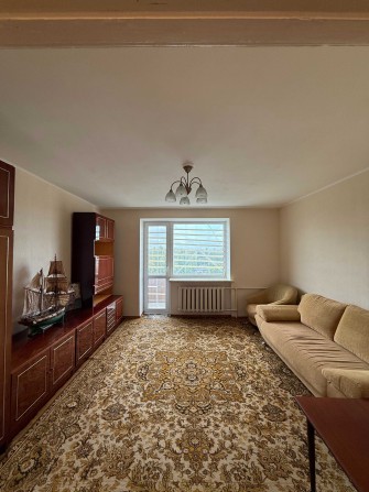 Черемушки 3 ком. квартира высотка Космонавтов 45 тысяч - фото 1