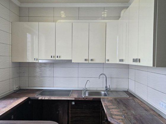 1260-ЕЛ Продам 4к квартиру на Северной Салтовке Северная 4