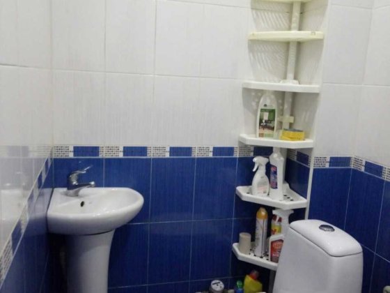 Продам 2к гостинку(свой санузел,миникухя,капремонт) на Роганской . Харків