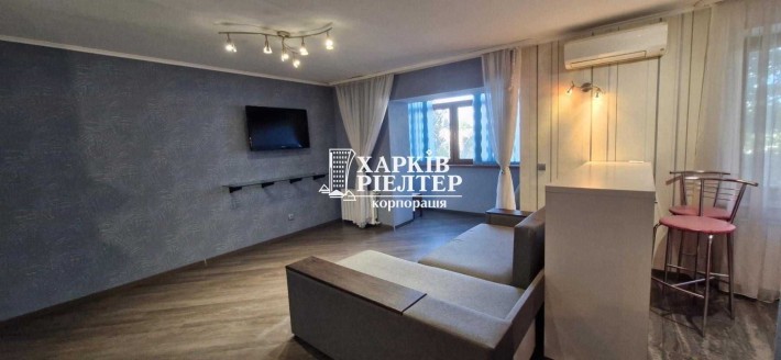 Продам 1 к. кв-ру  Площа Повстання , Олега Громадського 1, євроремонт - фото 1