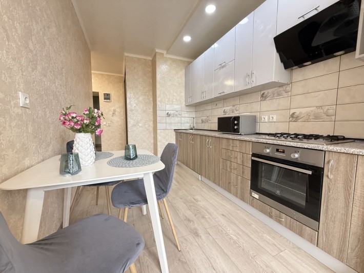 Класна квартира! 40 кв.м ЖК Львівський маєток, Соборна, Шалімова - фото 1