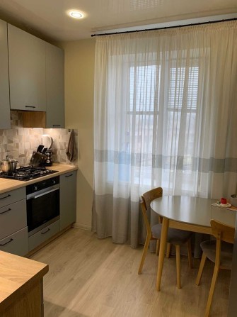 2 комн -50 метров. Центр. Ремонт. Мебель. 3/3 эт. Мечникова-Цветаева - фото 1