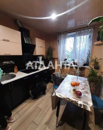 Продам 3-х ком.квартиру,  можно под коммерцию! - фото 1