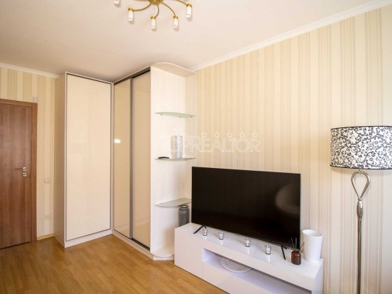 Продам 3-к. квартиру в затишному центрі вул. Мистецтв б. 7/9. ИСКУССТВ Харків