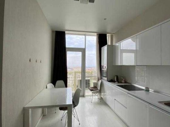 Продам 1 кімнатну квартиру в Перлині на Таїрова з видом на море Одеса