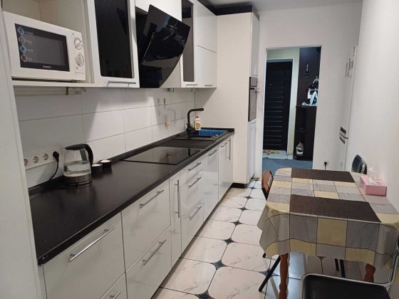 2-комнатная квартира с качественным ремонтом на п. Котовского