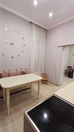 Трикімнатна квартира з сучасним ремонтом. - фото 1