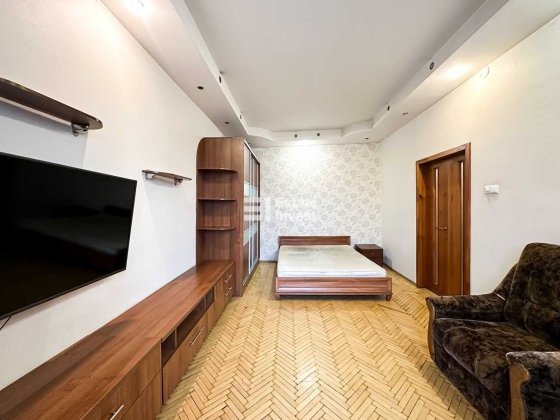 Продам 1 кімн. квартиру на пр. Аерокосмічний (Гагаріна), 21 Харків