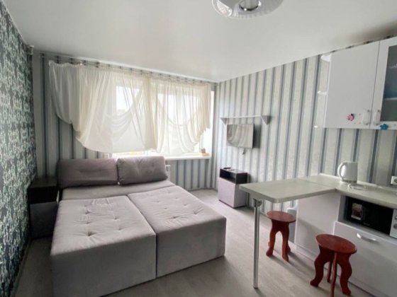 Продам квартиру-студию на Залютино Харьков