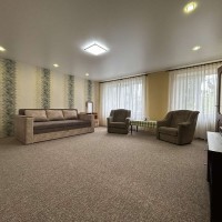 Продається двокімнатна квартира в Корабельному вул.Остапа Вишні Миколаїв