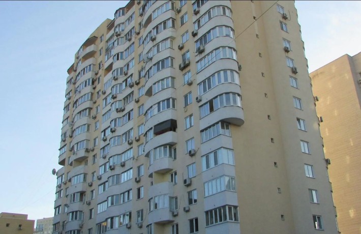 Продам 3 кімнатну квартири на вул. Освіти 14а - фото 1