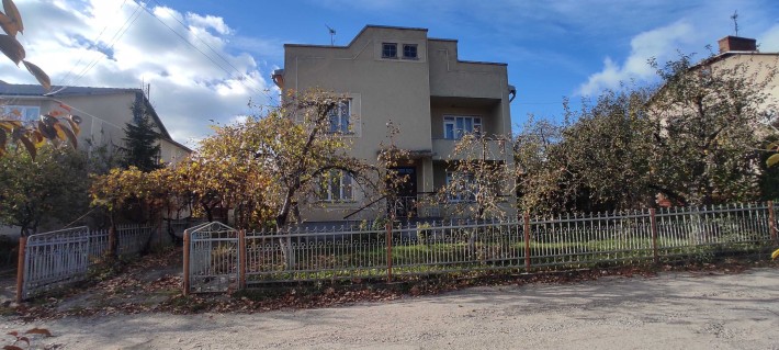 Приватний будинок м. Бережани - фото 1