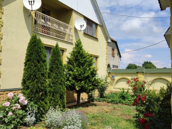 Продаж будинку в с.Яноші , Берегівського району. Берегово