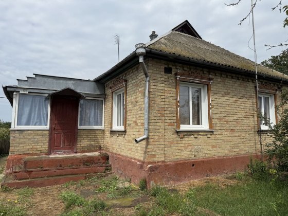 Продається житловий будинок в місті Бобровиця Бобровиця