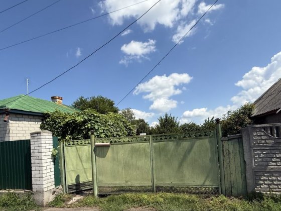 Продається житловий будинок в місті Бобровиця Бобровиця