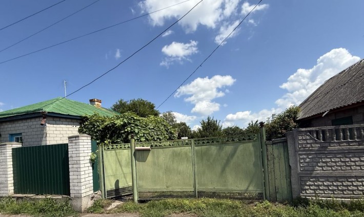 Продається житловий будинок в місті Бобровиця - фото 1