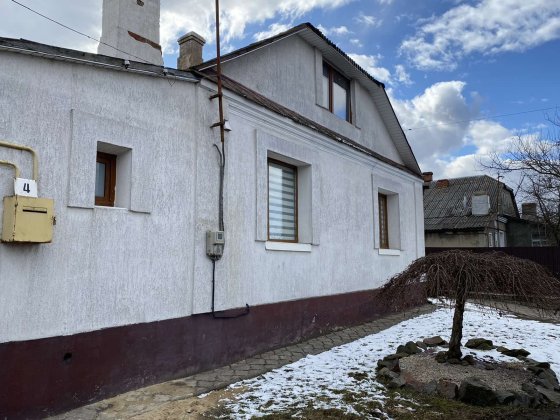 Продам будинок повністю вмебльований. Володимир