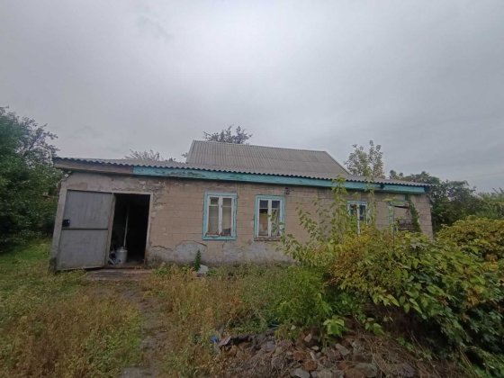Продам дом под ремотн Кам'янське