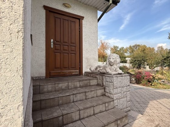 Окремий будинок,85 м2, гараж для авто і катера,з МЕБЛЯМИ та ТЕХНІКОЮ Кам'янське