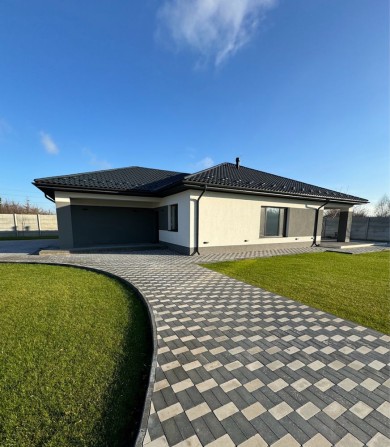 Дом с участком 25соток - фото 1