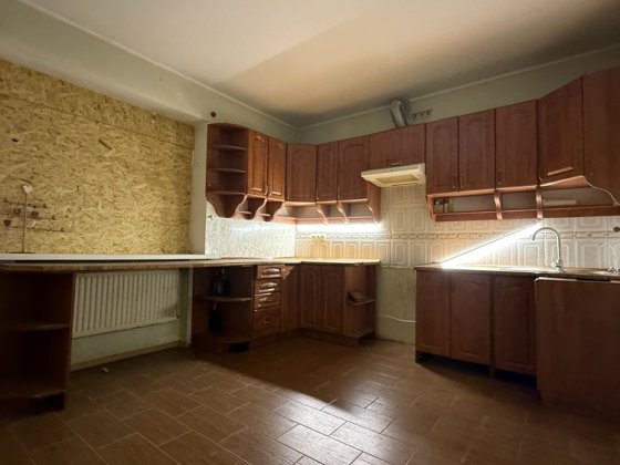 Великий будинок на 10 сотках з підвалом, гаражем. Гостомель Гостомель